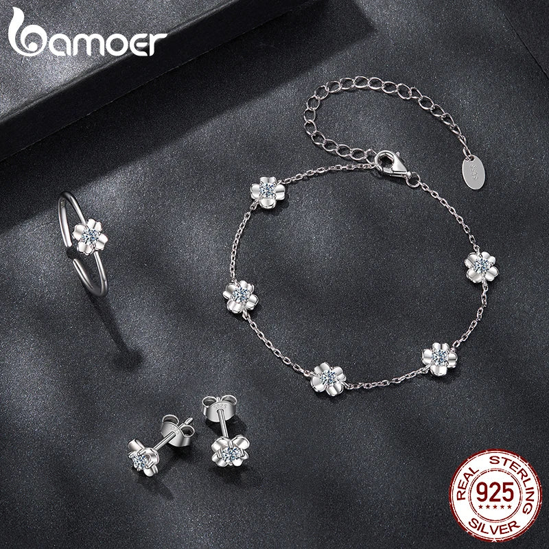 Bracelet en argent sterling 925 avec moissanite en forme de trèfle 0,5 Carat, chaîne à maillons de fleur réglable