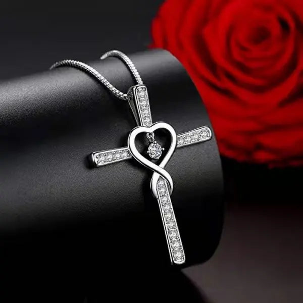 Collier Pendentif tendance en Cristal Rose de Luxe
