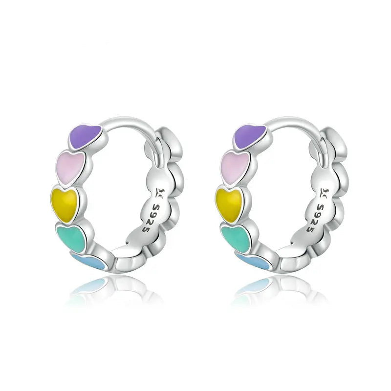 Boucles d'oreilles créoles en forme de cœur émaillées multicolores en argent sterling 925