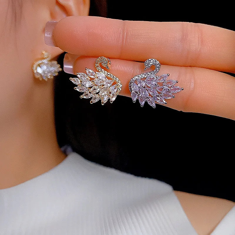 Boucles d'oreilles couleur forme cygne