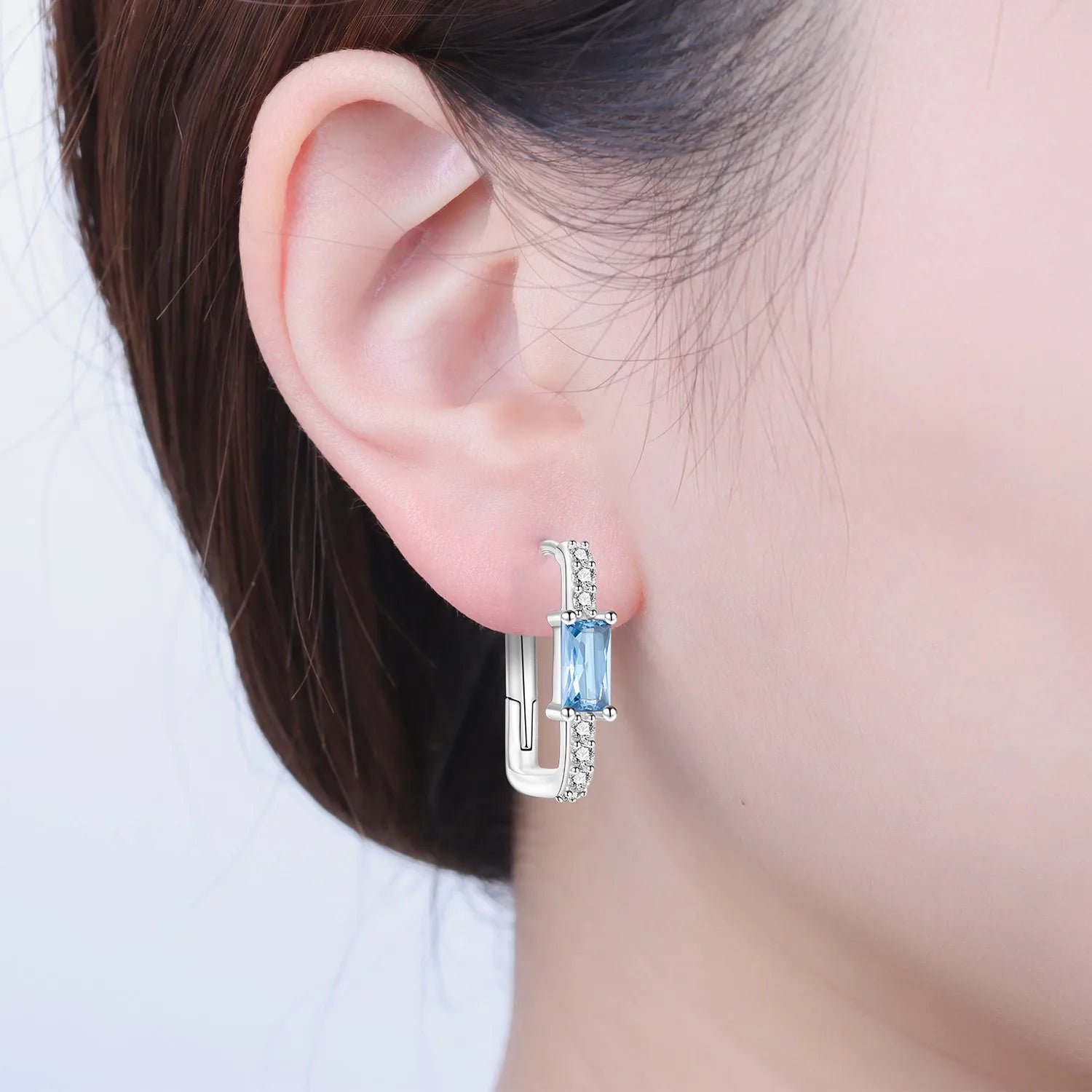 Boucles d'oreilles en argent sterling 925  minimaliste avec zircon bleu