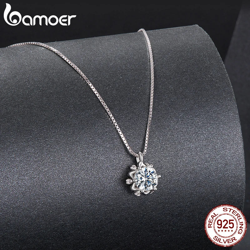 Collier bourgeon de fleur moissanite 0,5 carat pendentif en argent sterling 925 avec chaîne à maillons